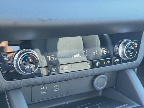 New 2026 Mitsubishi Outlander ES FWD image 30