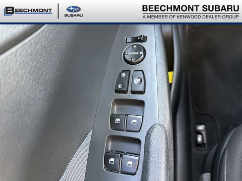Used 2020 Hyundai Accent Limited image 15