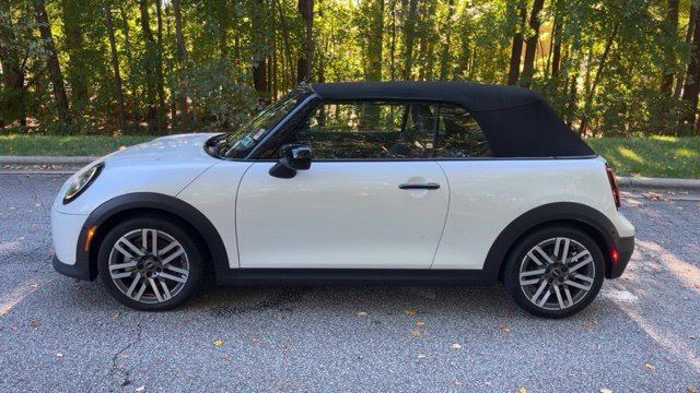 Used 2025 MINI Cooper S FWD image 4