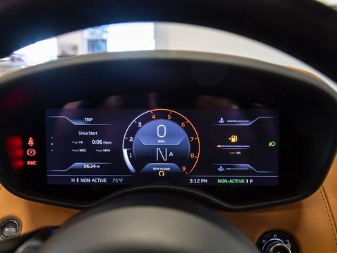 Used 2020 McLaren GT RWD image 37