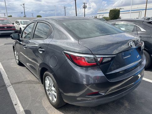 Used 2018 Toyota Yaris iA FWD image 7