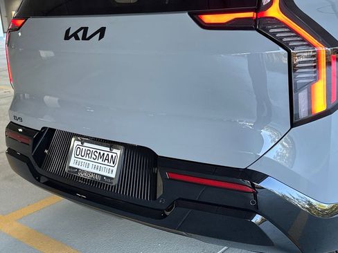 New 2026 Kia EV9 Land image 5