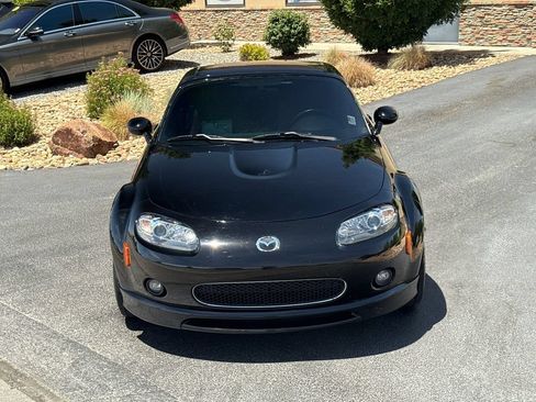 Used 2008 MAZDA MX-5 Miata Grand Touring w/ Premium Pkg RWD image 43