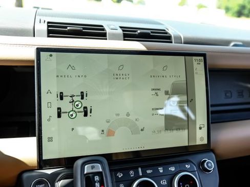 New 2026 Land Rover Defender 110 X-Dynamic SE AWD/4WD image 43