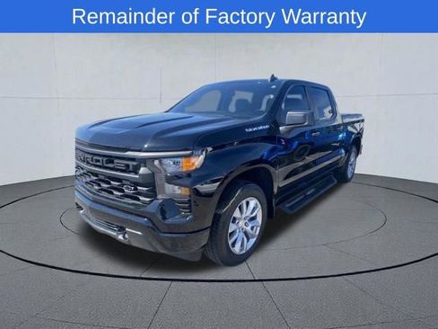 Used 2023 Chevrolet Silverado 1500 Custom AWD/4WD image 3