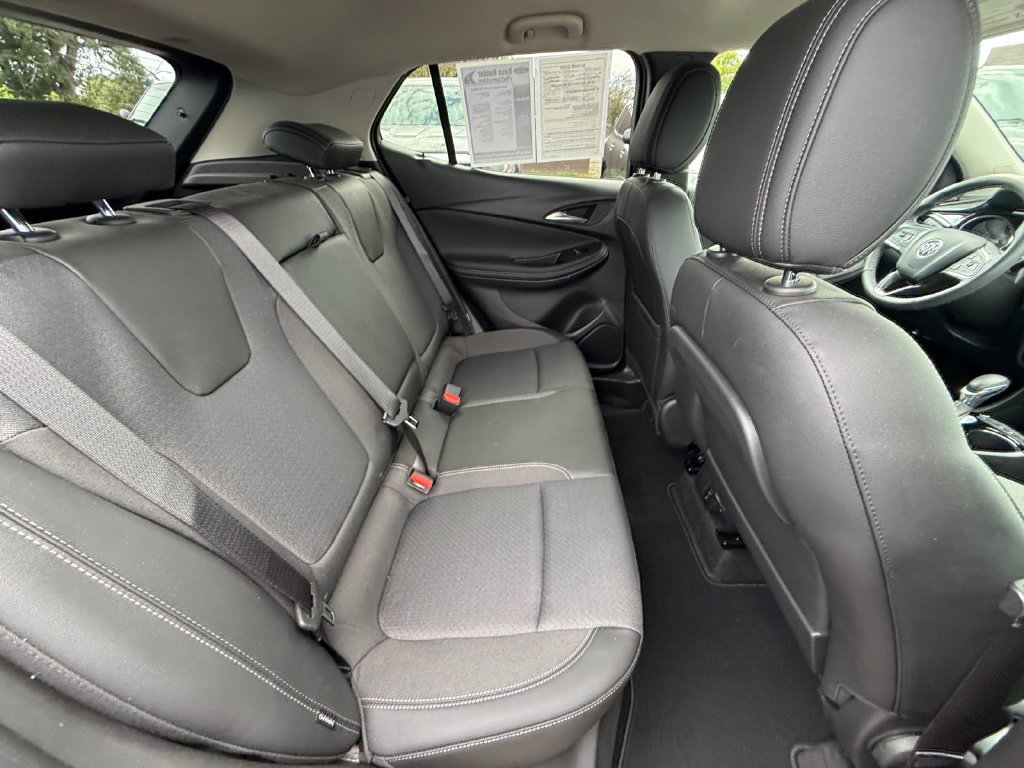 Used 2023 Buick Encore GX Select w/ Sport Touring Package FWD image 31