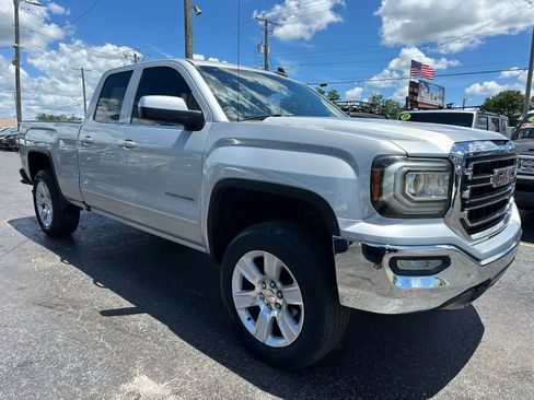 Used 2016 GMC Sierra 1500 SLE w/ SLE Value Package AWD/4WD image 4