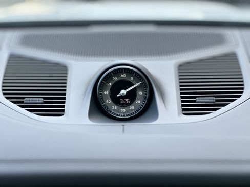 New 2025 Porsche Cayenne Turbo image 20