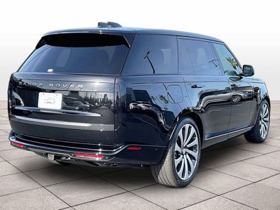 New 2025 Land Rover Range Rover Long Wheelbase SE