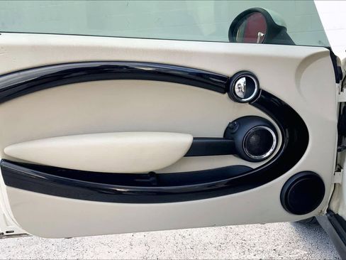 Used 2011 MINI Cooper Hardtop image 24