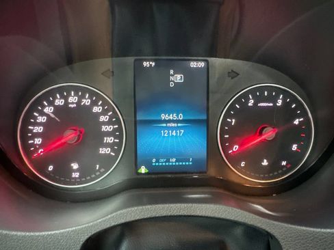 Used 2024 Mercedes-Benz Sprinter 2500 image 51