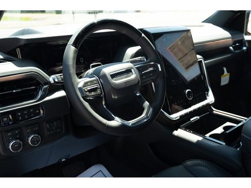 New 2026 GMC Yukon Denali w/ Denali Reserve Package image 11