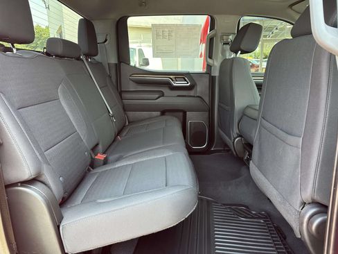 Certified 2023 Chevrolet Silverado 1500 LT AWD/4WD image 28