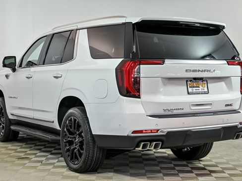 New 2026 GMC Yukon Denali w/ Advanced Technology Package AWD/4WD image 4