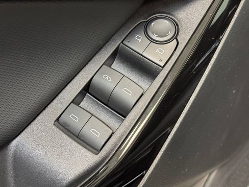 New 2026 Chevrolet Equinox LT w/ Safety and Technology Package image 9