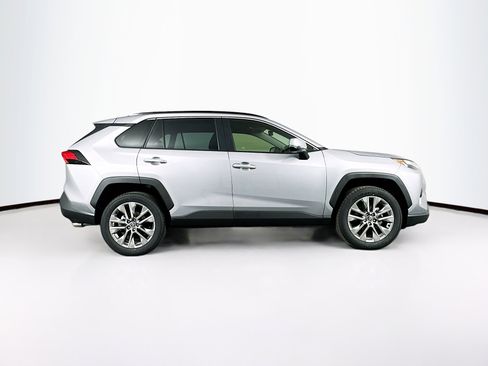 Used 2025 Toyota RAV4 XLE Premium w/ Weather Package image 10