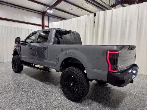Used 2021 Ford F250 XL w/ Power Equipment Group AWD/4WD image 6
