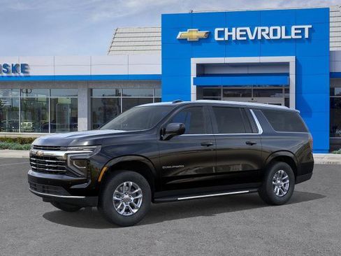 New 2026 Chevrolet Suburban LT AWD/4WD image 2
