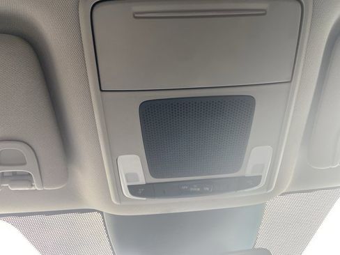 Used 2025 Honda Pilot EX-L image 51