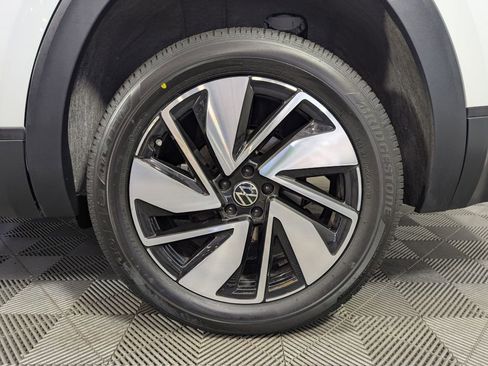 Used 2024 Volkswagen Atlas SE image 26