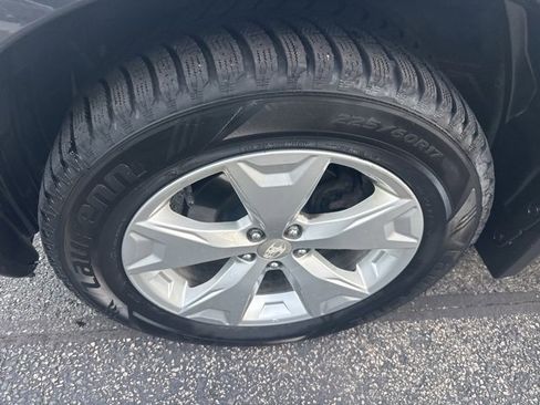 Used 2016 Subaru Forester 2.5i Premium w/ All-Weather Package image 5