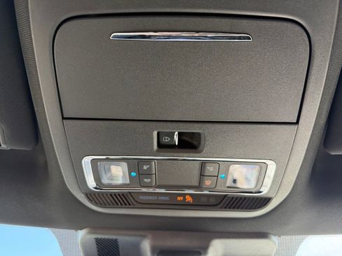 Used 2025 Ford F150 Lariat w/ Equipment Group 501A Mid AWD/4WD image 15
