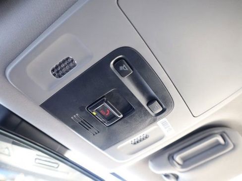 Used 2024 Toyota Camry SE image 28