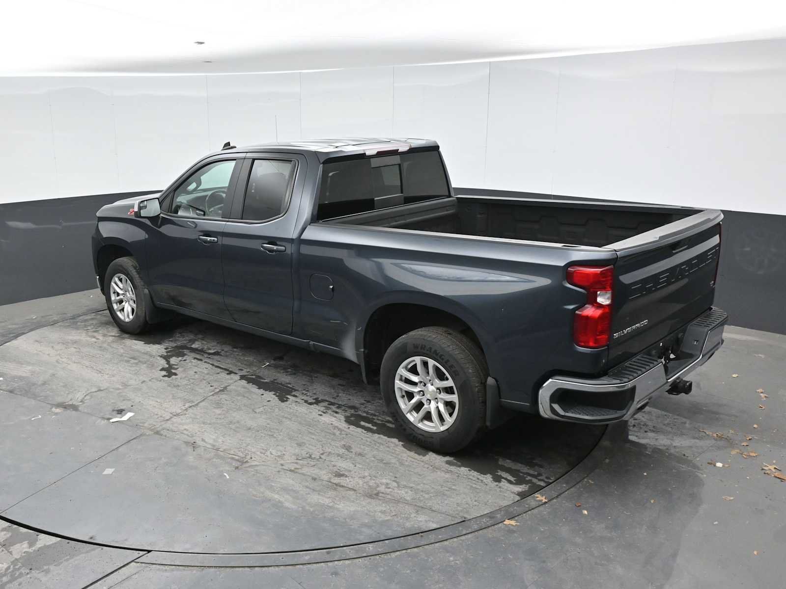 Used 2019 Chevrolet Silverado 1500 LT w/ All-Star Edition AWD/4WD image 12