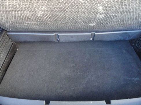 Used 2020 Ford Explorer XLT w/ Equipment Group 202A image 18