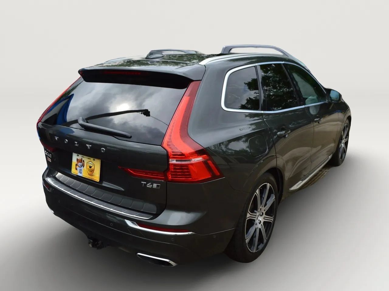 Used 2018 Volvo XC60 T6 Inscription w/ Luxury Seat Package AWD/4WD image 8