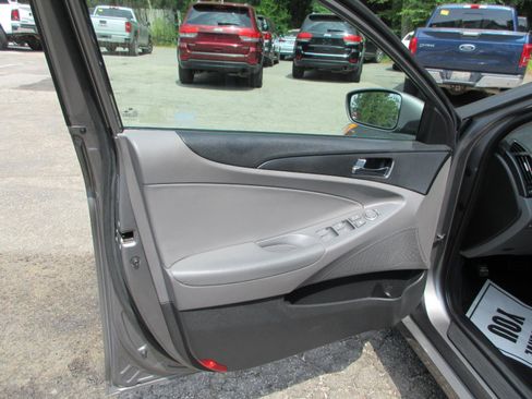 Used 2013 Hyundai Sonata GLS w/ Popular Equipment Pkg FWD image 10