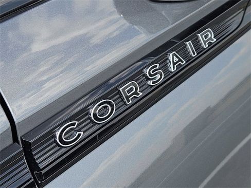 New 2025 Lincoln Corsair Reserve w/ Equipment Group 202A image 11