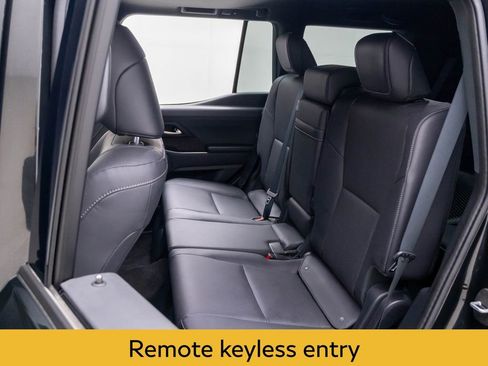 Used 2024 Lexus GX 550 w/ Accessory Package (Z1) AWD/4WD image 16