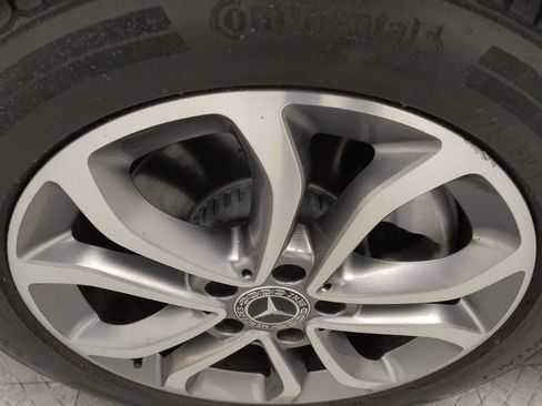 Used 2018 Mercedes-Benz C 300 Sedan image 31