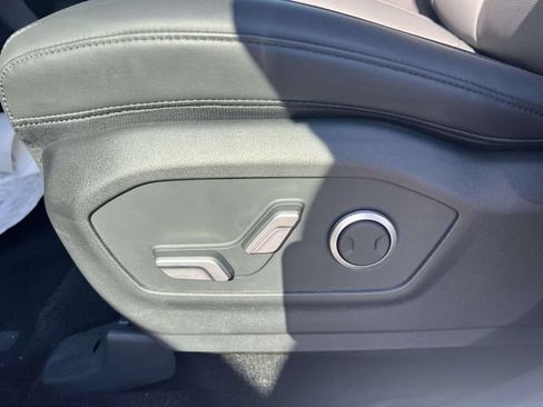 Certified 2024 Hyundai Santa Fe SEL AWD/4WD image 18