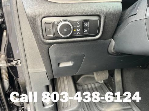 Used 2024 Ford Explorer Limited w/ Limited Technology Package RWD image 24