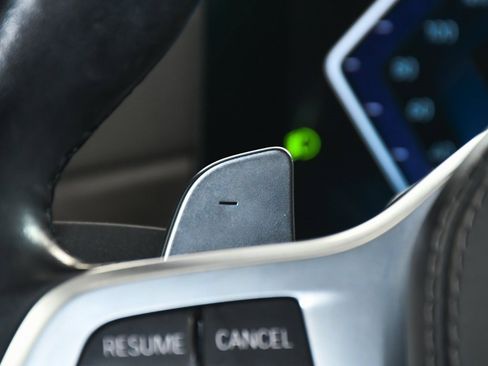 Used 2023 BMW X7 xDrive40i w/ M Sport Package image 51