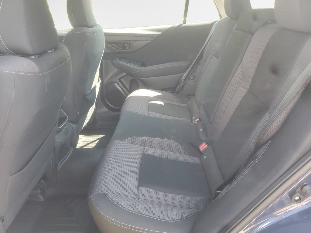 Used 2025 Subaru Outback AWD/4WD image 24