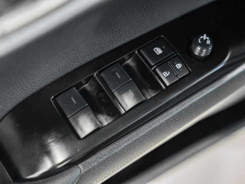 Used 2025 Toyota Camry LE FWD image 32