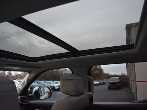 Used 2022 Toyota Tundra Limited image 17