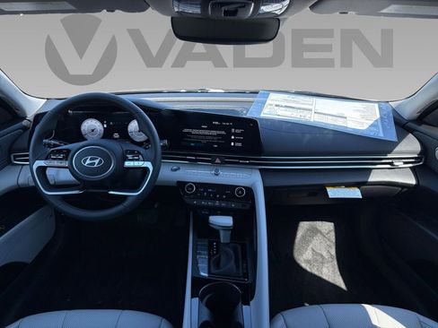 New 2026 Hyundai Elantra Limited FWD image 2