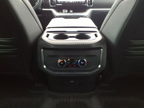 Used 2025 Ford Expedition Max Platinum w/ Stealth Performance Package image 18