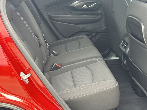 Used 2022 GMC Terrain SLE FWD image 15