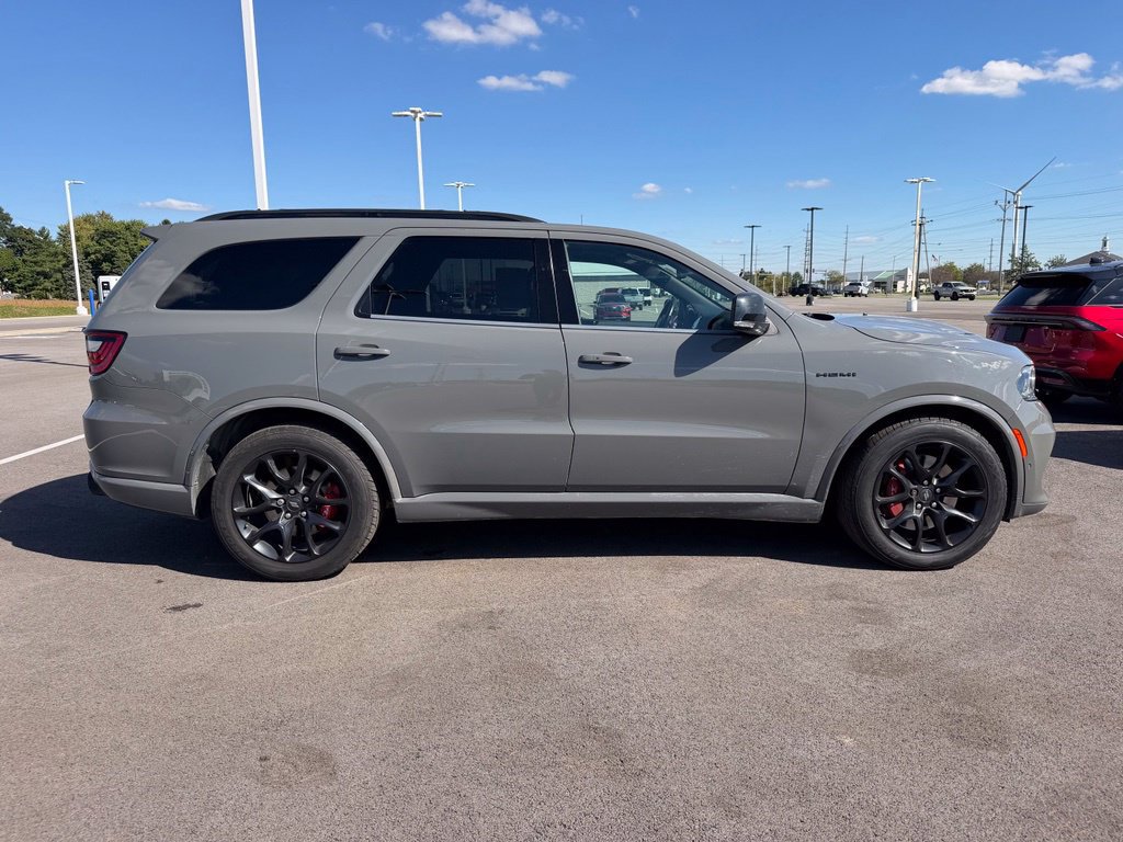 Used 2023 Dodge Durango R/T w/ Tow 'N Go Package AWD/4WD image 5