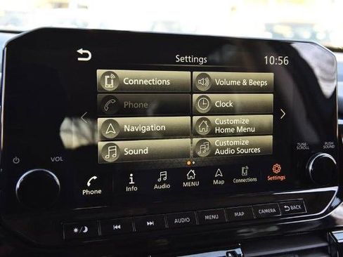 Certified 2025 Nissan Pathfinder SL w/ SL Premium Package image 17