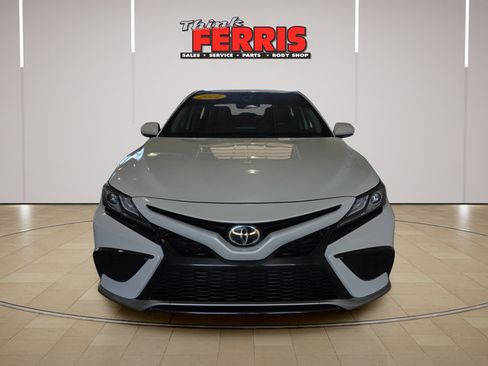 Used 2022 Toyota Camry XSE AWD/4WD image 2