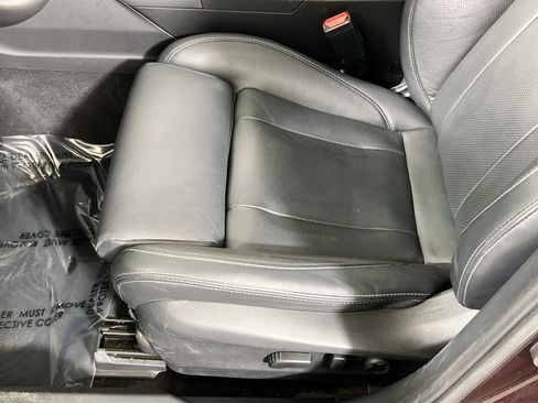 Used 2023 Subaru Outback Touring image 19