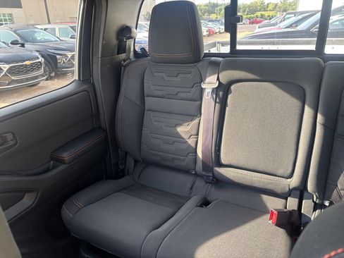 Used 2026 Nissan Frontier PRO-4X AWD/4WD image 39