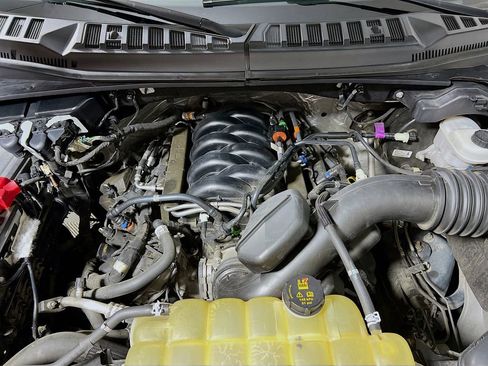 Used 2019 Ford F150 XLT AWD/4WD image 24