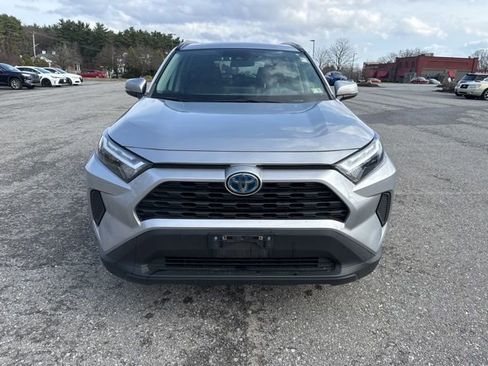 Used 2023 Toyota RAV4 XLE w/ Convenience Package image 3